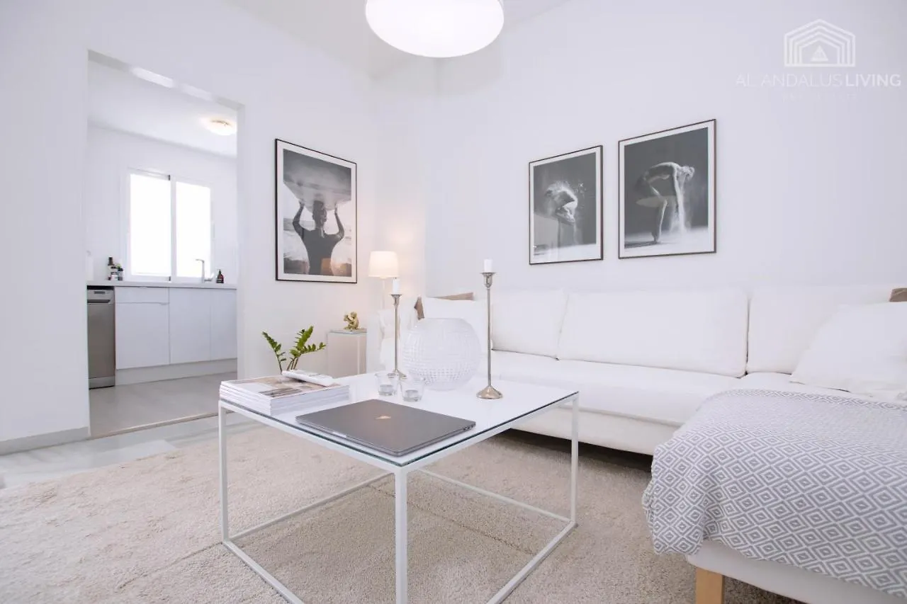 Scandinavian Style Apartment With Amazing Sea Views And South West Facing Sunny Terrace In Miraflores Walking Distance To The Beach! Málaga