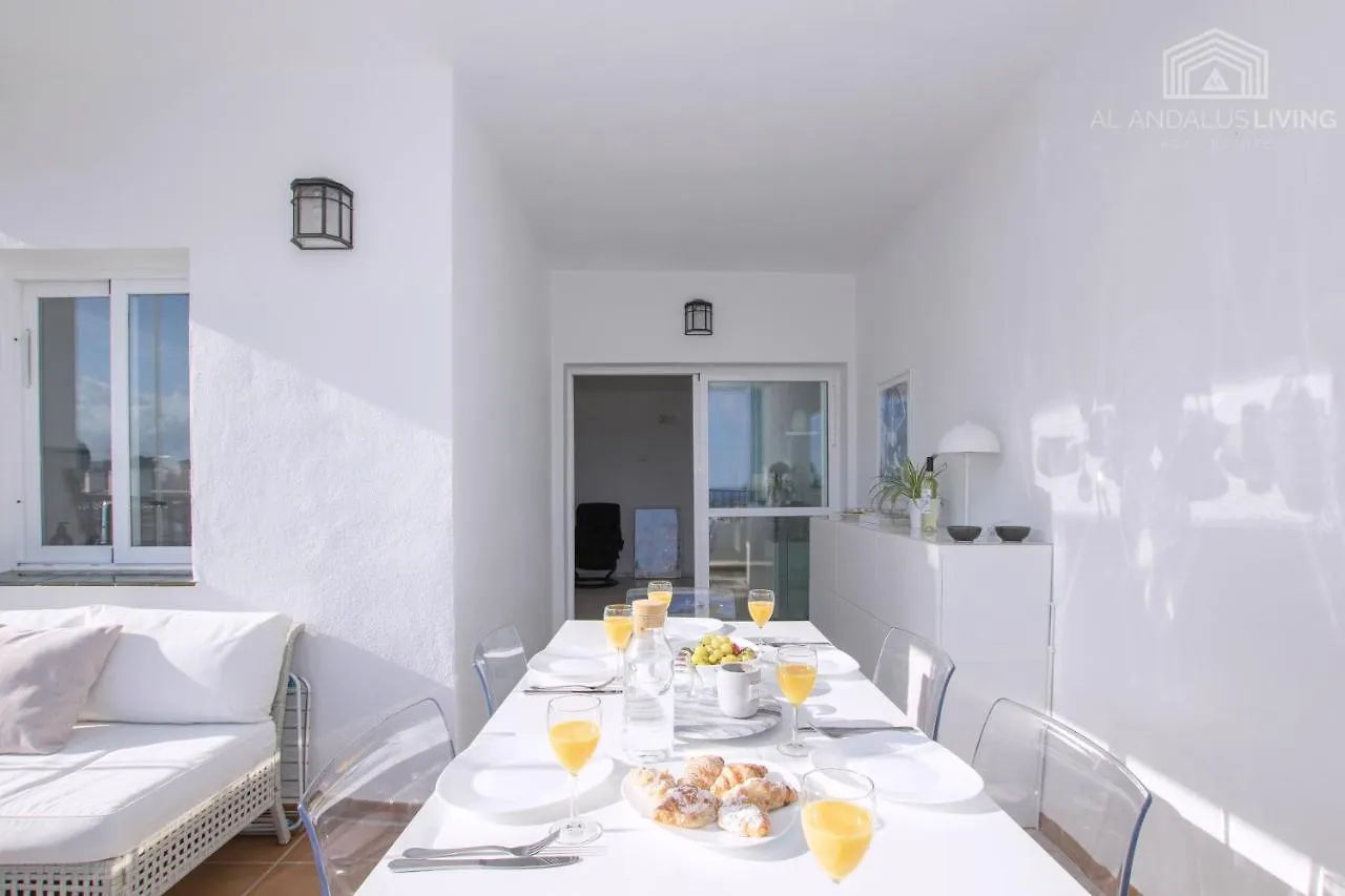 Scandinavian Style Apartment With Amazing Sea Views And South West Facing Sunny Terrace In Miraflores Walking Distance To The Beach! Málaga