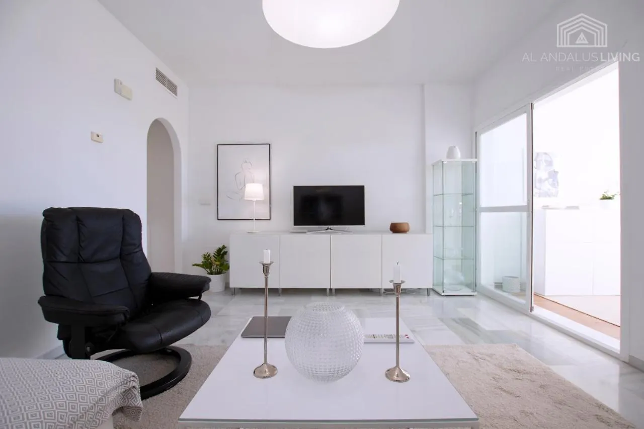 Scandinavian Style Apartment With Amazing Sea Views And South West Facing Sunny Terrace In Miraflores Walking Distance To The Beach! Málaga