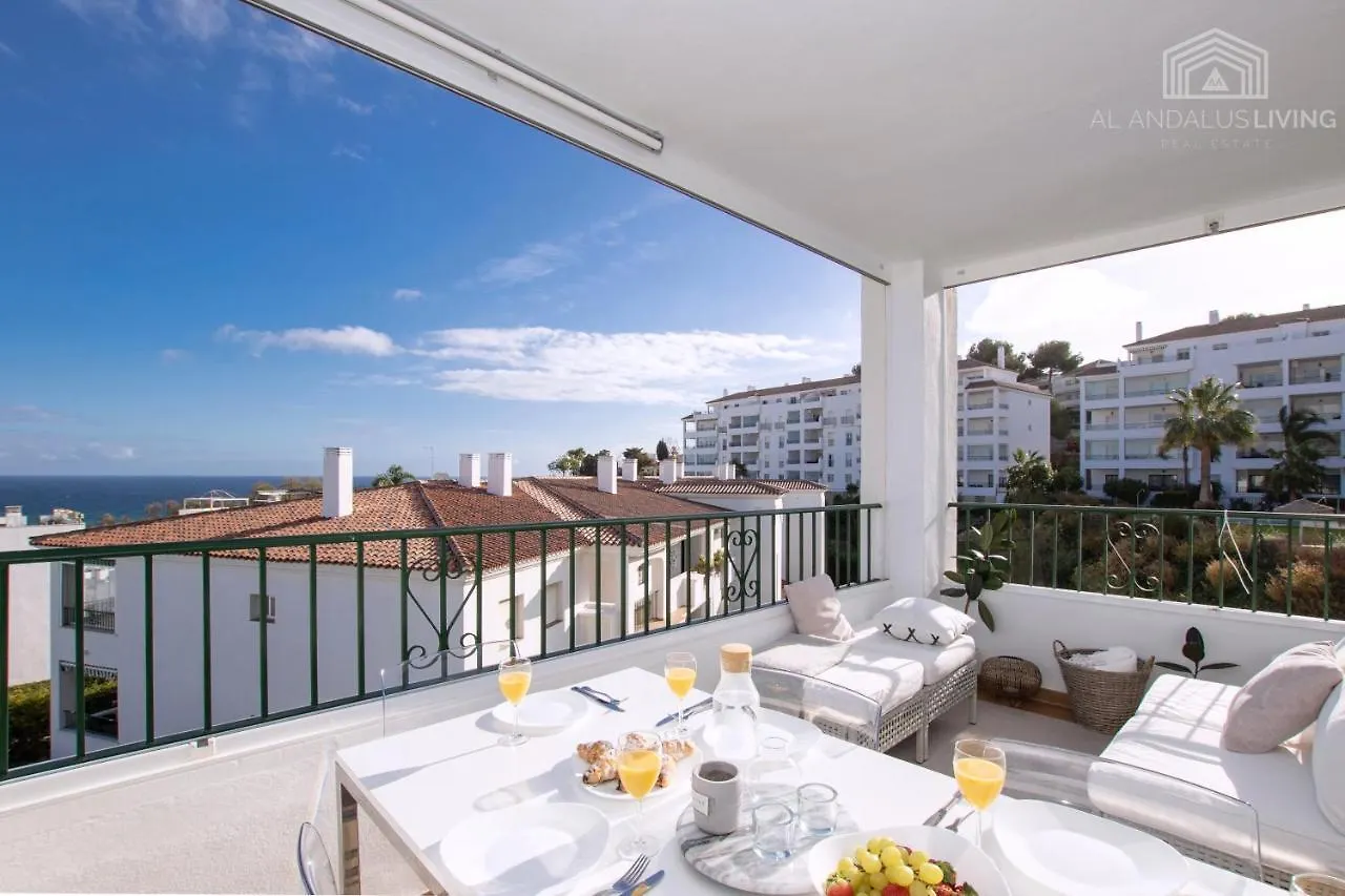 Scandinavian Style Apartment With Amazing Sea Views And South West Facing Sunny Terrace In Miraflores Walking Distance To The Beach! Málaga